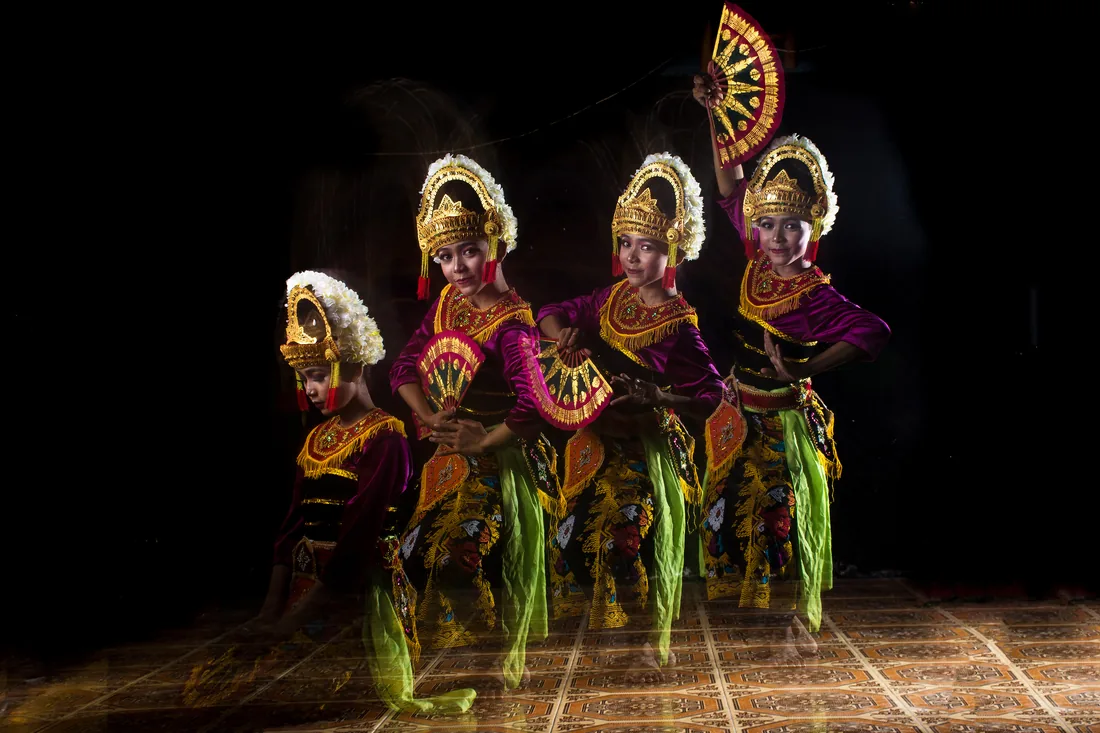 Tari Gandrung Lombok